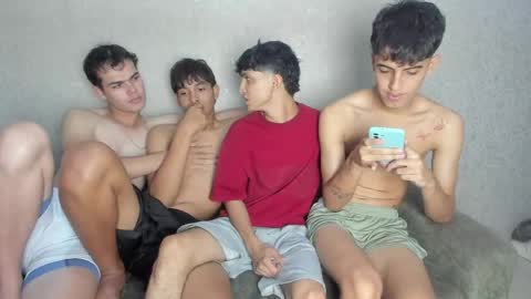 ARTURO-18  MATIAS-18  NIKOLAY-19  HADES-18  GABO-19 online show from May 2026 07:41:01 PM