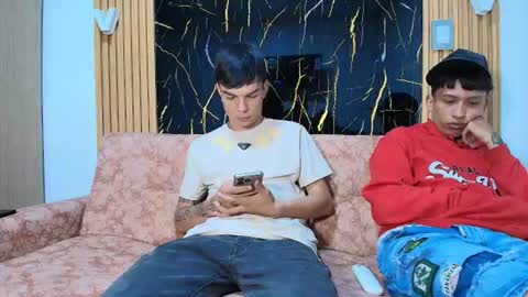 ARTURO-18  MATIAS-18  NIKOLAY-19  HADES-18  GABO-19 online show from August 2026 11:41:01 PM