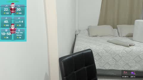Snapshot of cute_brunett chatting on December 2024 04:55:02 AM Sara online show from December 2024 04:55:02 AM