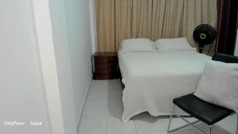 Snapshot of cute_brunett chatting on October 2025 02:34:01 AM Sara online show from October 2025 02:34:01 AM