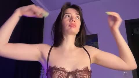 cute_bubbles online show from April 2026 06:10:02 PM