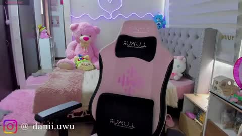 Snapshot of cute_dani__ chatting on July 2026 05:29:02 PM Dani online show from July 2026 05:29:02 PM