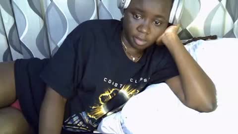 Snapshot of cute_gee chatting on June 2026 11:29:01 PM daddysdoll online show from June 2026 11:29:01 PM