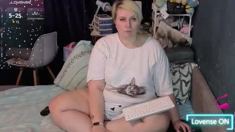Snapshot of cute_hanna_bbw chatting on March 2026 06:57:01 PM Hanna online show from March 2026 06:57:01 PM
