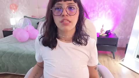 Sofa  online show from February 2026 07:58:02 PM