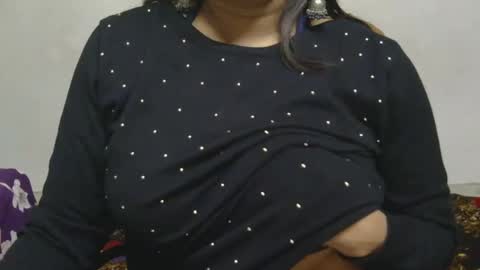 Snapshot of cute_kashmira99 chatting on February 2026 08:49:01 AM kashmira online show from February 2026 08:49:01 AM