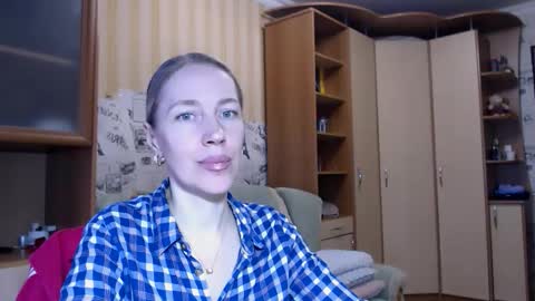 cute_lion_ online show from March 2026 01:36:02 PM