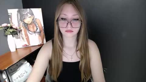 Snapshot of cute_minx chatting on May 2026 06:54:02 AM Veronica online show from May 2026 06:54:02 AM