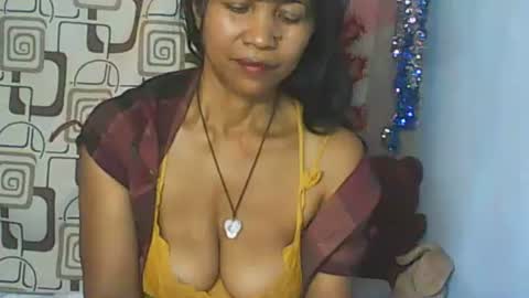 Snapshot of cute_moll chatting on May 2026 08:54:01 AM murielle online show from May 2026 08:54:01 AM