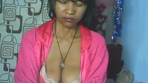 Snapshot of cute_moll chatting on May 2026 07:22:02 PM murielle online show from May 2026 07:22:02 PM