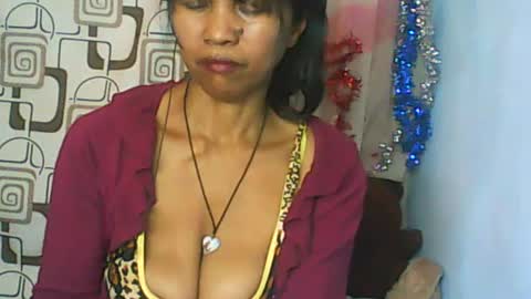 Snapshot of cute_moll chatting on June 2026 09:58:01 AM murielle online show from June 2026 09:58:01 AM