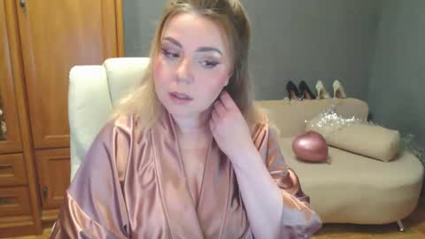 Snapshot of cute_phoenix chatting on May 2026 06:02:02 PM cute_phoenix online show from May 2026 06:02:02 PM
