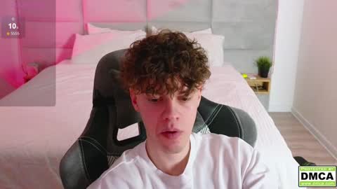 Thomas -  online show from January 2025 08:21:01 PM