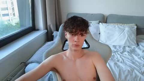 Thomas -  online show from June 2026 05:37:02 PM