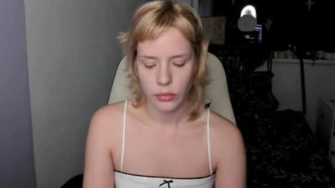 Snapshot of cuteasfuck_ chatting on October 2025 02:48:01 PM Amy online show from October 2025 02:48:01 PM