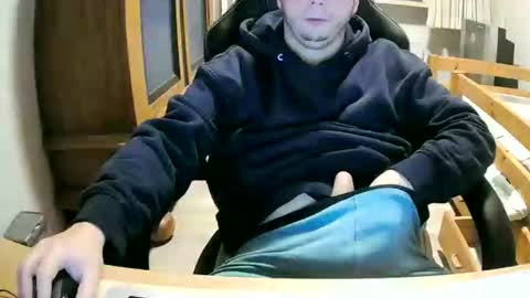 Snapshot of cuteboy090 chatting on November 2025 05:02:01 PM Cuteboy090 online show from November 2025 05:02:01 PM