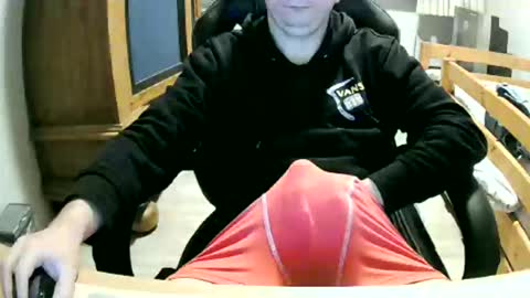 Snapshot of cuteboy090 chatting on November 2025 10:13:02 PM Cuteboy090 online show from November 2025 10:13:02 PM