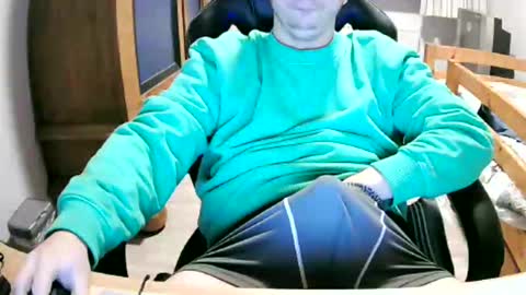 Snapshot of cuteboy090 chatting on December 2025 02:59:01 PM Cuteboy090 online show from December 2025 02:59:01 PM