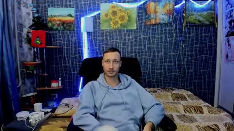 cuteboy228 online show from January 2026 07:52:02 PM