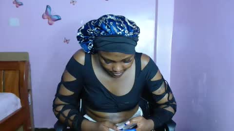 Snapshot of cutebuu chatting on April 2026 09:28:01 PM cutebuu online show from April 2026 09:28:01 PM