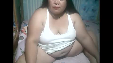Snapshot of cutechubbyasian chatting on January 2026 03:14:02 PM cutechubbyasian online show from January 2026 03:14:02 PM