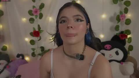 Snapshot of cutee_andrea chatting on July 2026 02:05:01 AM Andrea 3 online show from July 2026 02:05:01 AM