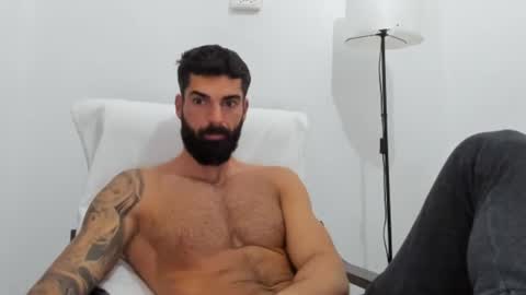 cuteeboy online show from October 2025 05:26:02 AM