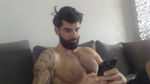 cuteeboy online show from January 2026 10:19:02 AM