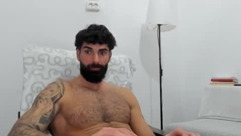 cuteeboy online show from February 2026 01:51:01 PM