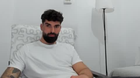 cuteeboy online show from May 2026 08:39:01 PM