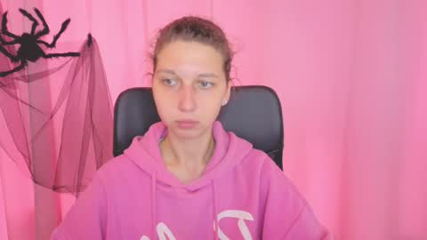 Elli online show from October 2025 11:03:01 AM