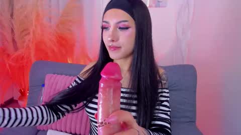 Zoe  online show from November 2025 02:17:02 AM