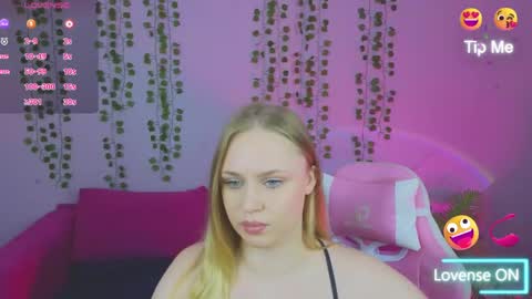 Snapshot of cutefever chatting on April 2026 01:19:02 AM Amyy online show from April 2026 01:19:02 AM
