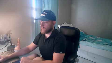 Snapshot of cutefloridaguy25 chatting on December 2025 03:28:02 PM onlyfansSexualAriesFL online show from December 2025 03:28:02 PM