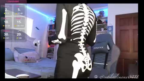 Cutelittlemama0418 Lola online show from October 2025 02:24:01 PM