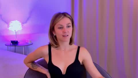 cutemirage online show from October 2025 03:03:02 PM