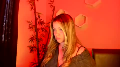 Snapshot of cutesamantha_ chatting on May 2026 09:43:01 PM cutesamantha_ online show from May 2026 09:43:01 PM