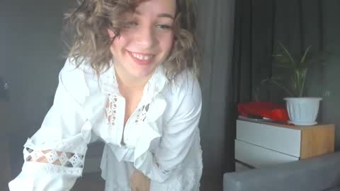 Snapshot of cutesmile_sharon chatting on December 2024 01:39:02 AM cutesmile sharon online show from December 2024 01:39:02 AM