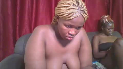 Snapshot of cutey_mellanin chatting on February 2025 06:51:01 PM cutey_mellanin online show from February 2025 06:51:01 PM