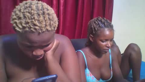 Snapshot of cutey_mellanin chatting on February 2025 03:22:01 AM cutey_mellanin online show from February 2025 03:22:01 AM