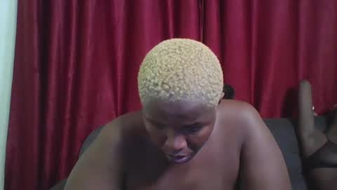 Snapshot of cutey_mellanin chatting on March 2025 04:11:01 PM cutey_mellanin online show from March 2025 04:11:01 PM