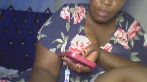 Snapshot of cutey_mellanin chatting on September 2025 07:24:02 PM cutey_mellanin online show from September 2025 07:24:02 PM