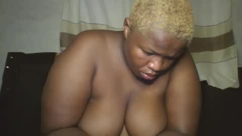 Snapshot of cutey_mellanin chatting on October 2025 02:01:01 AM cutey_mellanin online show from October 2025 02:01:01 AM