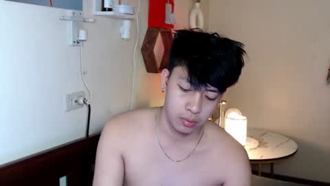 Snapshot of cutie_cumshow chatting on February 2026 12:18:02 AM Neil Taylor online show from February 2026 12:18:02 AM