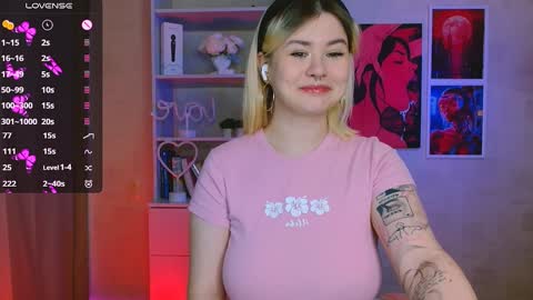 Snapshot of cutie_mili chatting on January 2025 09:35:01 AM mili online show from January 2025 09:35:01 AM