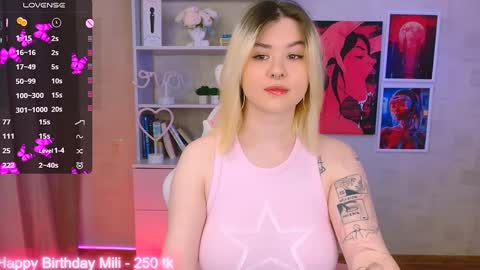 Snapshot of cutie_mili chatting on January 2025 06:57:01 AM mili online show from January 2025 06:57:01 AM