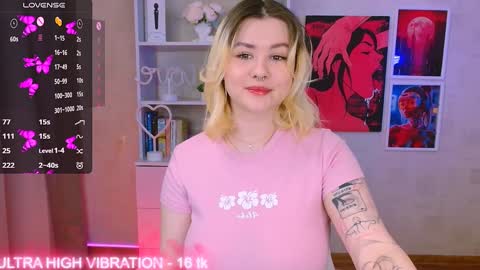 Snapshot of cutie_mili chatting on January 2025 08:51:01 AM mili online show from January 2025 08:51:01 AM