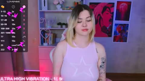 Snapshot of cutie_mili chatting on February 2025 10:07:01 AM mili online show from February 2025 10:07:01 AM