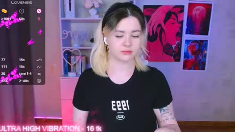 Snapshot of cutie_mili chatting on February 2025 07:00:01 AM mili online show from February 2025 07:00:01 AM