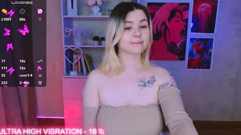 Snapshot of cutie_mili chatting on February 2025 08:06:02 AM mili online show from February 2025 08:06:02 AM